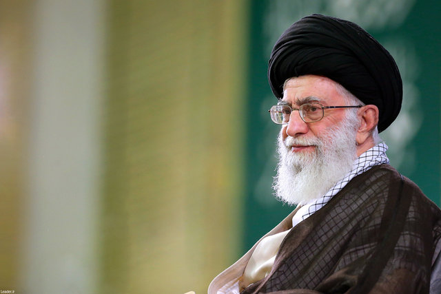 حضرت آیت الله خامنه ای: در تشکیل دولت جدید باید سرعت عمل به خرج داد